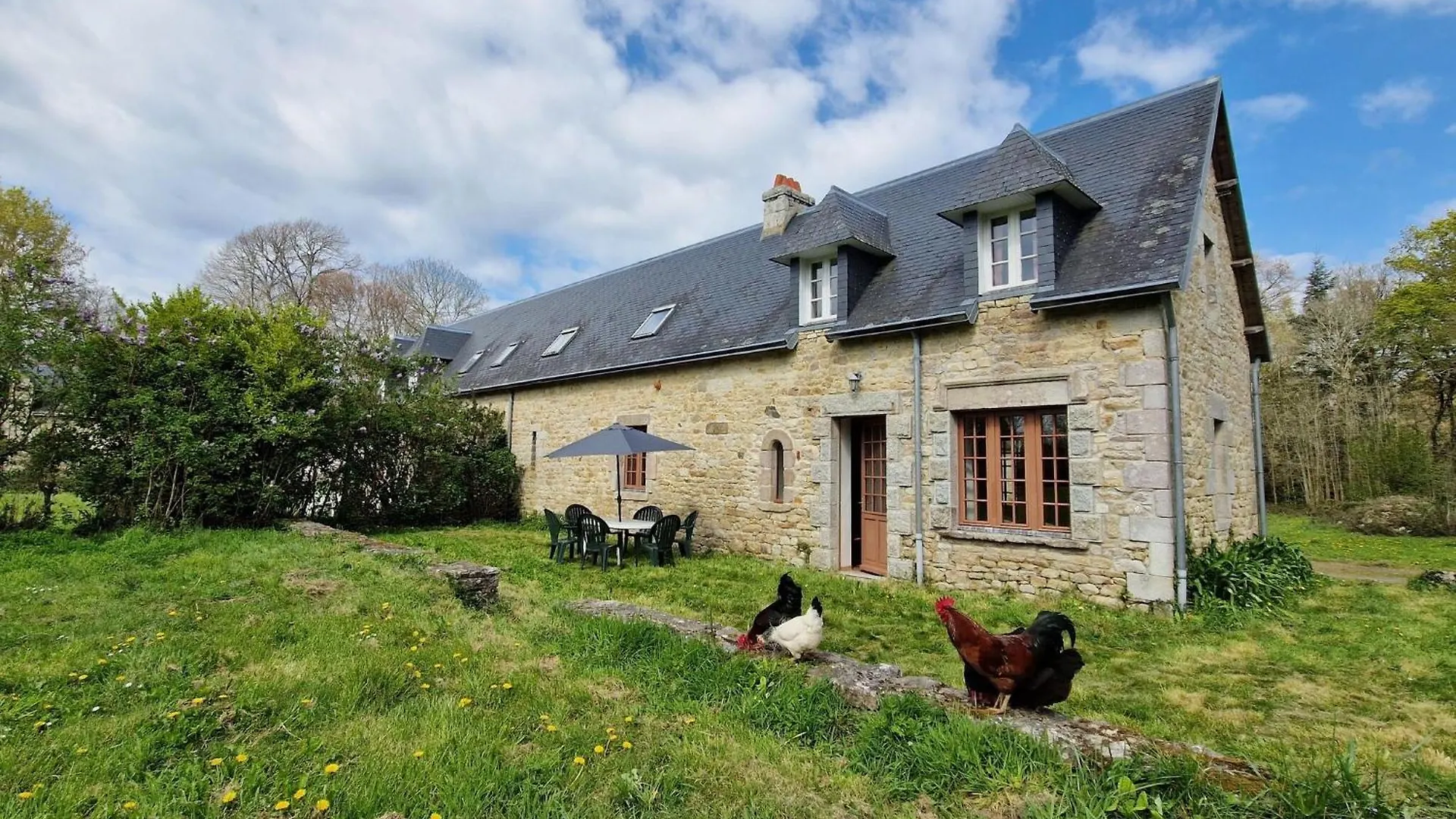 Semi-Detached House In The Castle Park, Benodet Villa